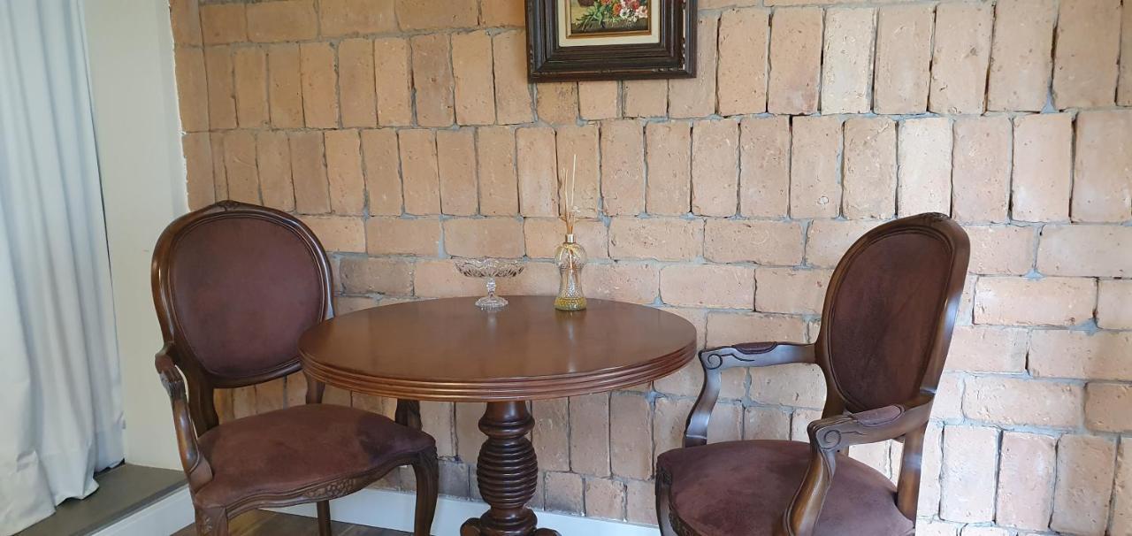 Suites Refugio Do Vale กรามาโด ภายนอก รูปภาพ