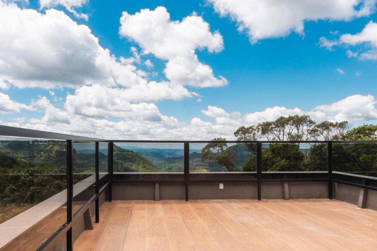 Suites Refugio Do Vale กรามาโด ภายนอก รูปภาพ
