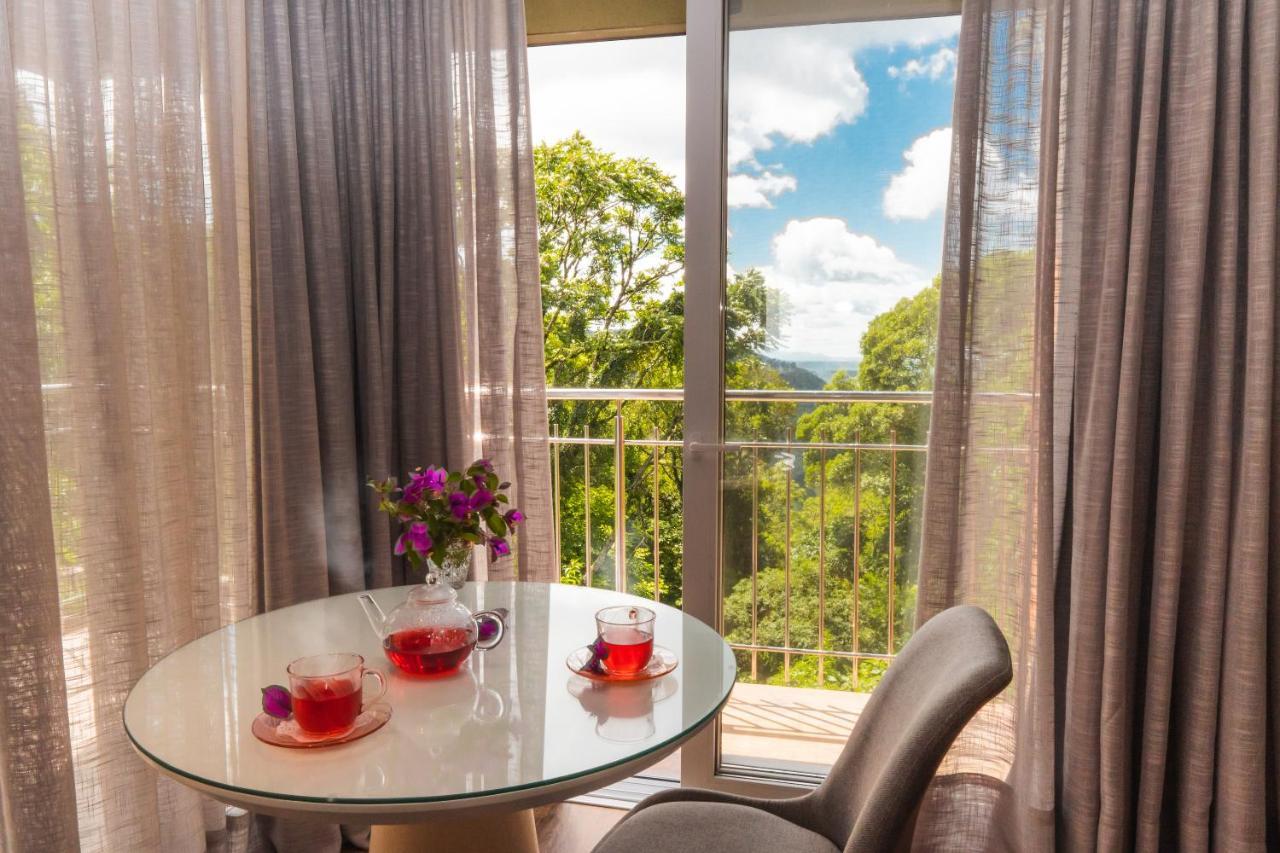 Suites Refugio Do Vale กรามาโด ภายนอก รูปภาพ