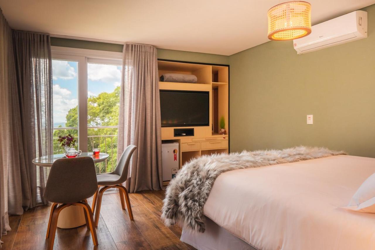 Suites Refugio Do Vale กรามาโด ภายนอก รูปภาพ